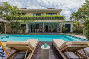 Beautiful Huge 4 bedrooms Villa in Canggu